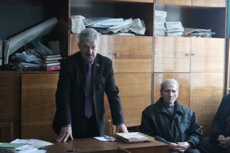 Лидер псковских коммунистов П.В. Алексеенко встретился с трудовым коллективом колхоза "Заря"