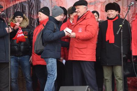«Армия и народ должны быть едины!» Шествие и митинг в Москве