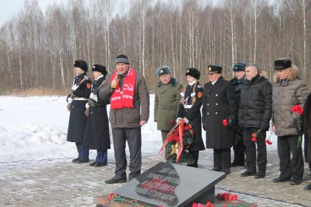 Псковская область. Коммунисты почтили память Александра Матросова и провели автопробег по братским захоронениям