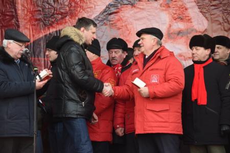 «Армия и народ должны быть едины!» Шествие и митинг в Москве
