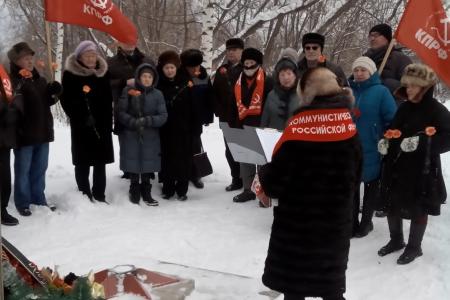 Коммунисты Кировской области в ходе акций в честь Дня Советской Армии выступили в поддержку Г.А. Зюганова
