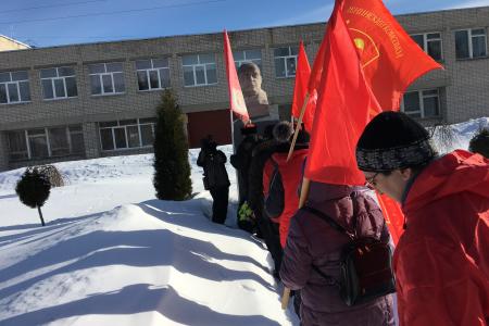 В Ярославской области прошел автопробег в честь 101-й годовщины Красной Армии и Военно-Морского Флота