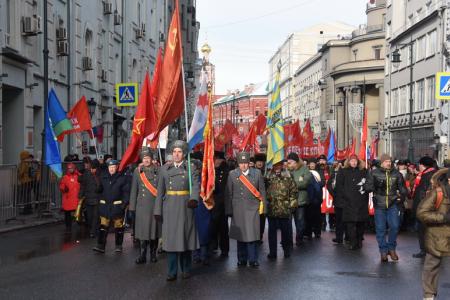 «Армия и народ должны быть едины!» Шествие и митинг в Москве