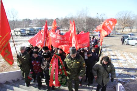 Хабаровские коммунисты почтили память героев Волочаевской битвы