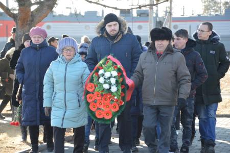 «Этих дней не смолкнет слава». Коммунисты ДФО отметили 97-ю годовщину Волочаевских боёв