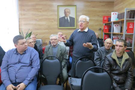 В Тамбове депутаты отчитались перед коммунистами