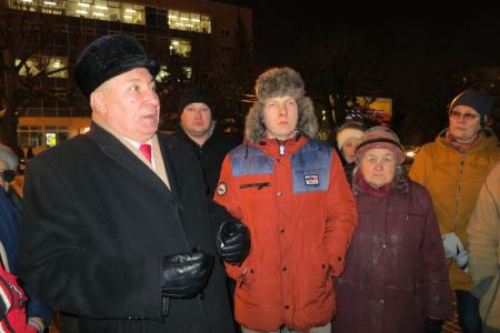 Жители Тамбова вышли на улицу, чтобы защитить городской сквер от застройки