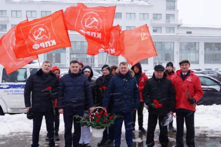«Нет коммунальному террору!». Митинг нижегородских коммунистов 