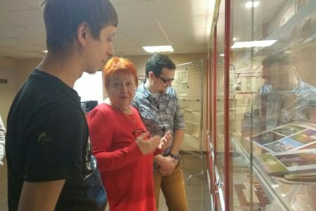 Белгородские комсомольцы посетили выставку, посвященную 65-летию области