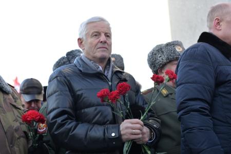 «Не сдерживали слез»: Сотни новосибирцев почтили память воинов, погибших в Афганистане