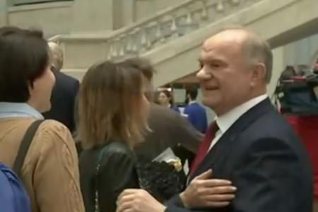 ​«Гостинно-дворовое» послание Путина: попытка выправить падающие рейтинги и угрозы заокеанскому соседу​