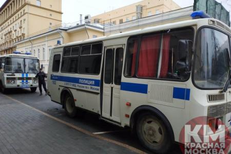 Ельцин-центру в Москве – не место!