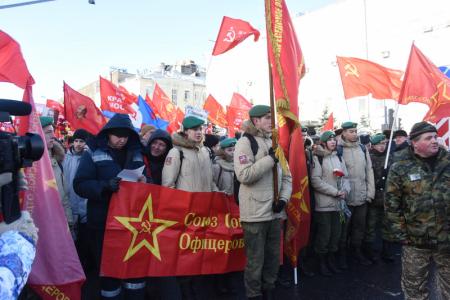 «Армия и народ должны быть едины!» Шествие и митинг в Москве