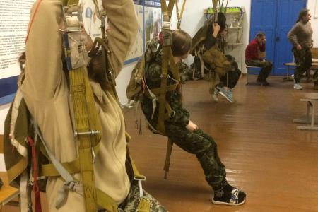 Спортклуб Челябинского обкома КПРФ провёл учебно-тренировочный сбор для подростков в честь Дня Красной Армии