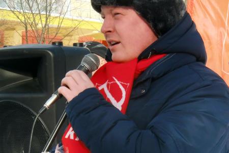 Коммунисты города Иваново отметили День Советской Армии