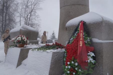 Нижегородские коммунисты почтили память воинов-интернационалистов