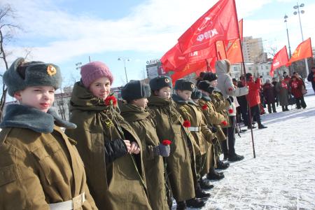 Коммунисты Екатеринбурга отметили 101-ю годовщину создания РККА