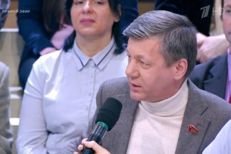 Дмитрий Новиков в эфире Первого канала: «Венесуэла отстаивает свою независимость»