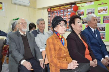 Коммунисты Калмыкии провели торжественное собрание, посвященное Международному женскому дню