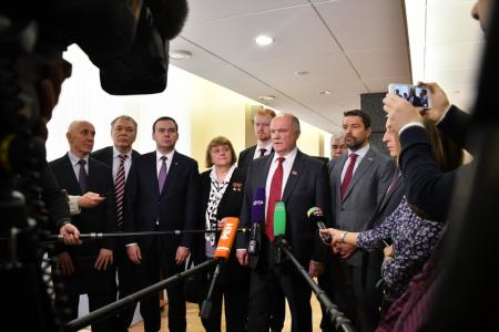 Спектакль российской «демократии»