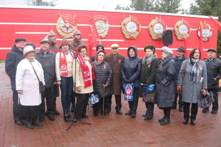 Депутата-коммуниста М.В. Костину наградили почетным знаком Законодательного Собрания Калужской области