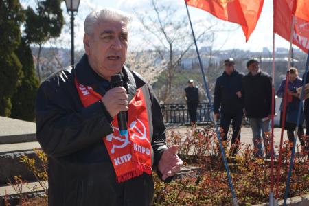Севастопольские коммунисты протестуют против людоедской политики властей
