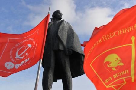 Новосибирские коммунисты почтили память Иосифа Сталина