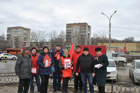 Нижегородские коммунисты приняли участие во всероссийской акции протеста