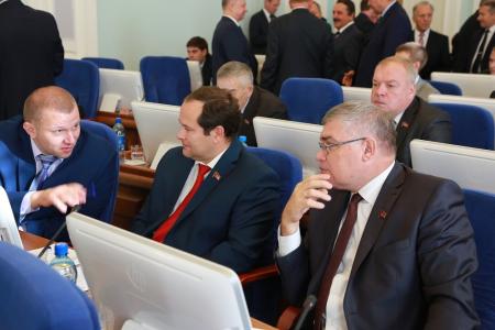 Омский депутат-коммунист предлагает социальную защиту обманутым дольщикам