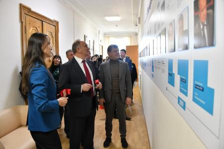 «Дело Коминтерна». Г.А. Зюганов выступил на международной научной конференции в Москве