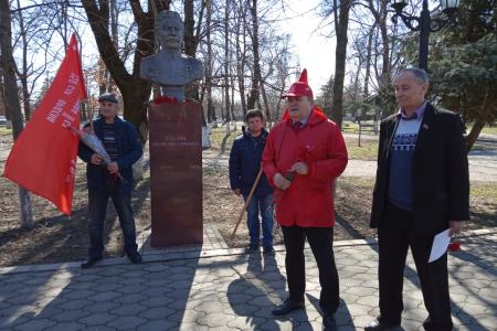 На Кубани в день памяти Сталина красный автопробег прокатился от Майкопа до Белореченска