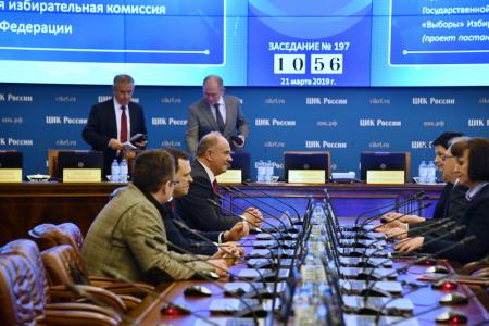 Спектакль российской «демократии»