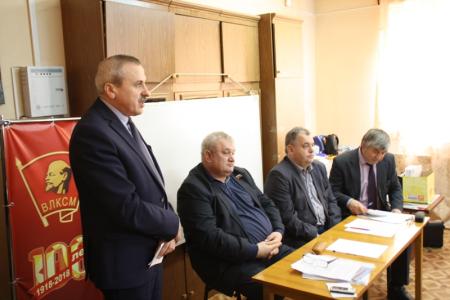 Коммунисты трех отдаленных районов Новосибирской области одобрили практику выездных встреч