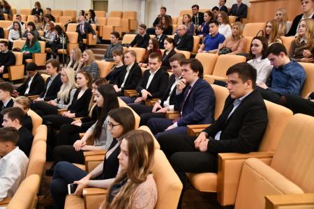 В Госдуме прошел круглый стол на тему «Суверенный интернет: перспектива и реальность»