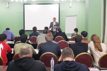 Д.Г. Новиков встретился представителями партий СКП-КПСС, проходящими обучение в Центре политучебы ЦК КПРФ