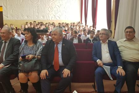 Казбек Тайсаев прибыл с рабочим визитом на Донбасс