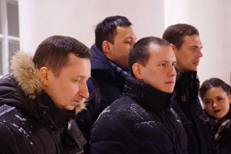 Ленинградские комсомольцы зажгли свечи в память о Жоресе Алфёрове