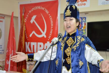 Коммунисты Калмыкии провели торжественное собрание, посвященное Международному женскому дню