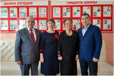 Забайкальский край. Коммунисты, активисты «Русского лада» и комсомольцы проводят уроки мужества для школьников