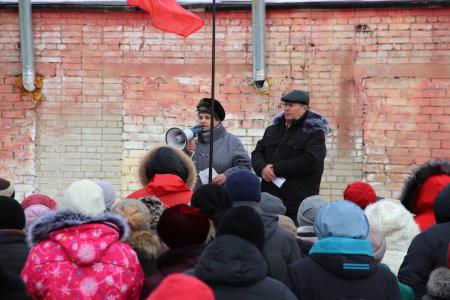 Новгородская область. КПРФ провела митинг в Окуловке против оптимизации здравоохранения