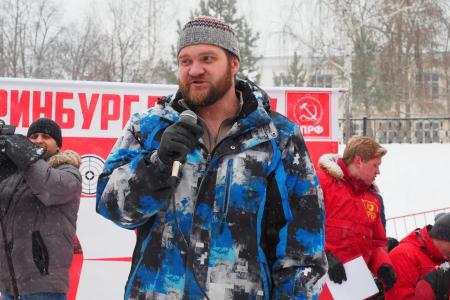 «Хватит это терпеть!» В Свердловской области прошли митинги против «мусорной реформы»