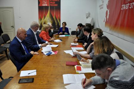 Юрий Афонин провел совещания по выборам в Санкт-Петербурге и Ленобласти