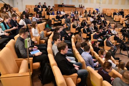 В Госдуме прошел круглый стол на тему «Суверенный интернет: перспектива и реальность»