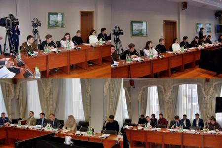 В Госсовете Татарстана коммунисты вновь обсудили проблему льготного проезда для студентов