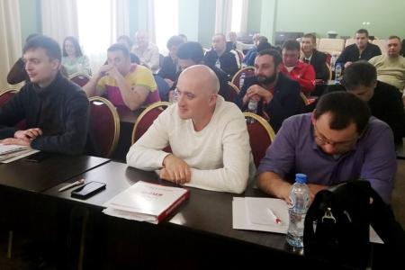 Д.Г. Новиков встретился представителями партий СКП-КПСС, проходящими обучение в Центре политучебы ЦК КПРФ