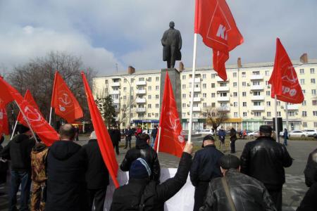За грабеж народа правительство и президента — в отставку! Митинги в Ростовской области