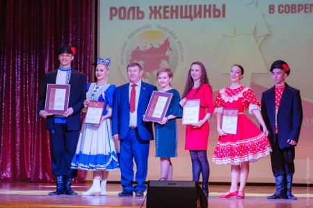 Красноярск. Всероссийский женский союз расставил акценты