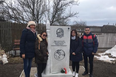 Московские комсомольцы организовали экскурсионную поездку в город Гагарин 