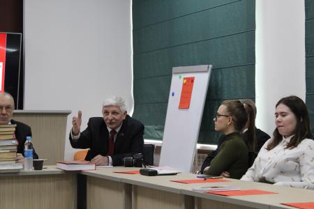 В Белгороде прошла комсомольско-молодёжная конференция