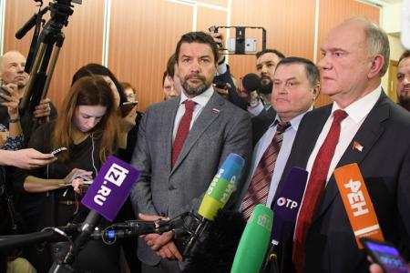 Спектакль российской «демократии»